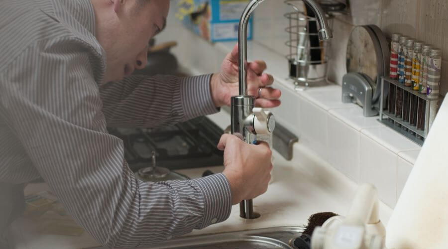 Professional Tankless Water Heater Installation in Oxly, MO